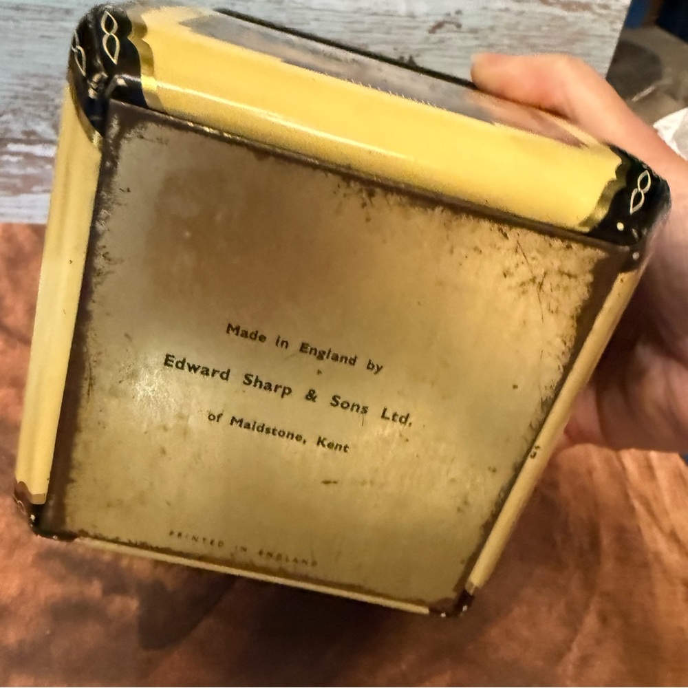 Vintage English toffee tin box was made in England by Edward Sharp black & gold - Picture 5 of 9